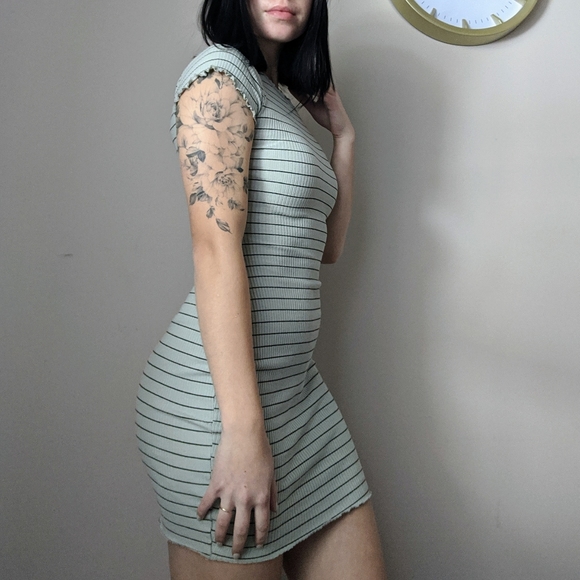 Windsor Ribbed Bodycon dress - Picture 2 of 3